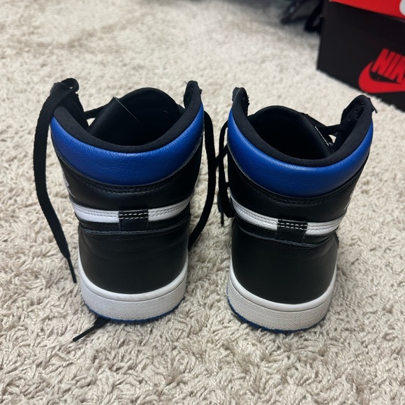 Air Jordan 1 Retro High OG ‘Royal Toe’ - Picture 4 of 6